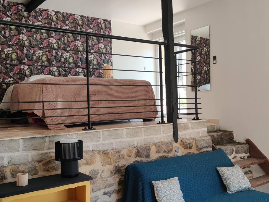 Gite Dans Ancien Moulin Sainte-Helene  Экстерьер фото